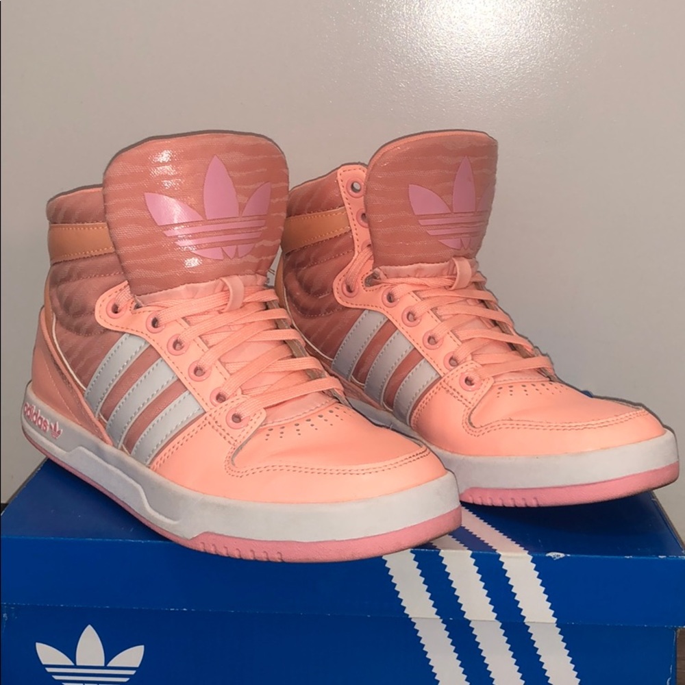 Adidas originals court attitude hi top